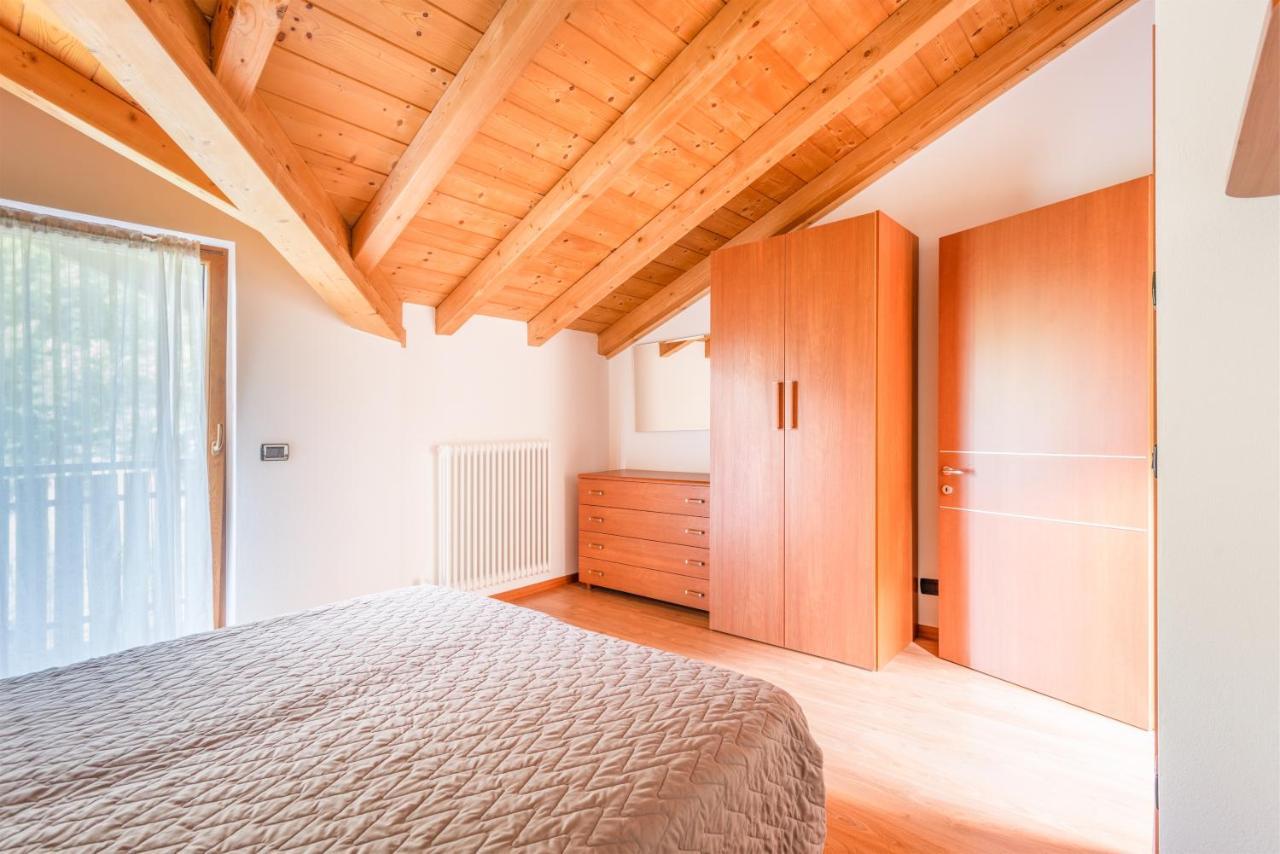 Residence Toli Pieve Di Ledro Bagian luar foto