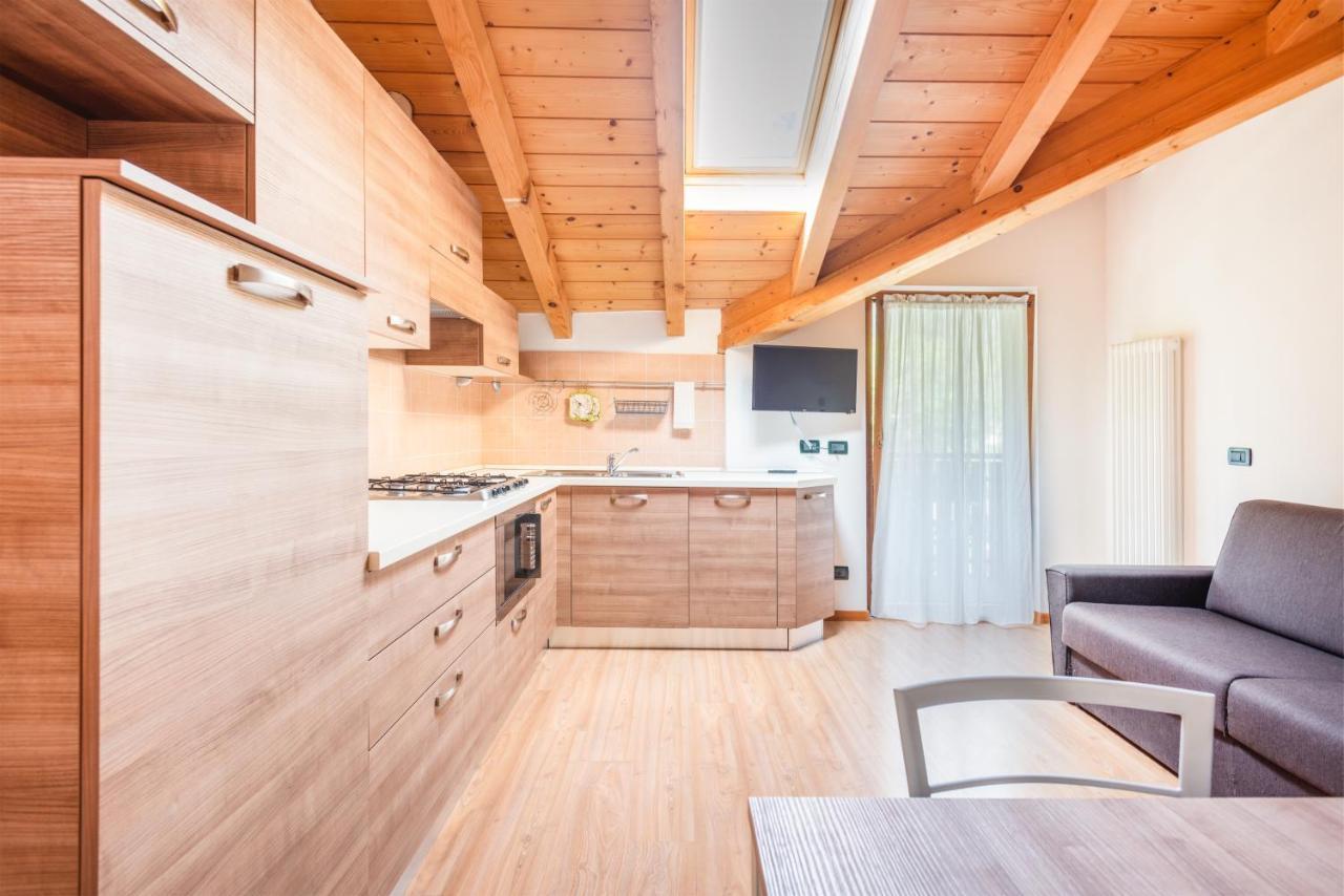 Residence Toli Pieve Di Ledro Bagian luar foto