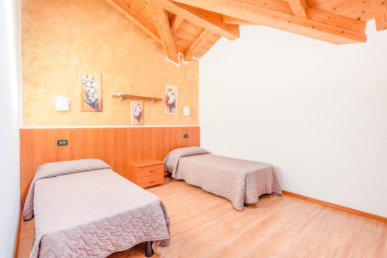 Residence Toli Pieve Di Ledro Bagian luar foto