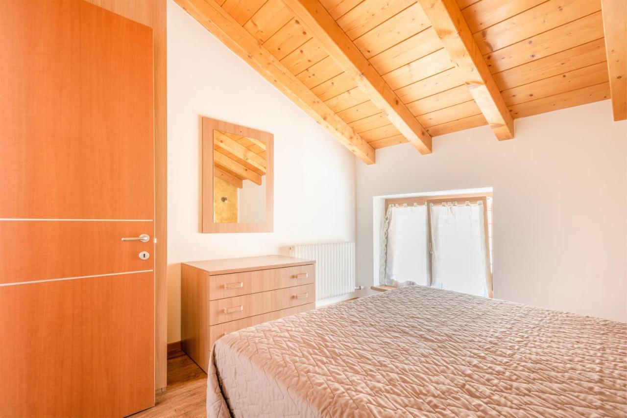 Residence Toli Pieve Di Ledro Bagian luar foto