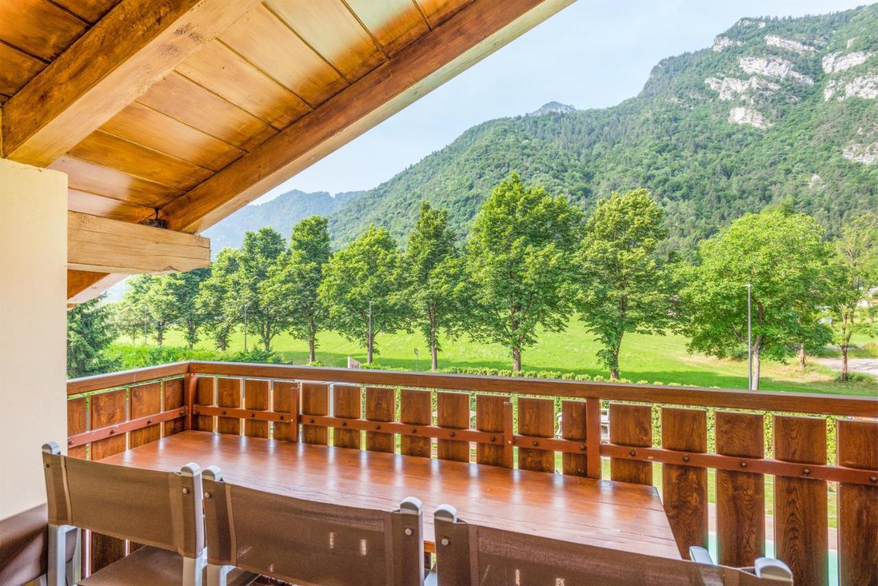 Residence Toli Pieve Di Ledro Bagian luar foto