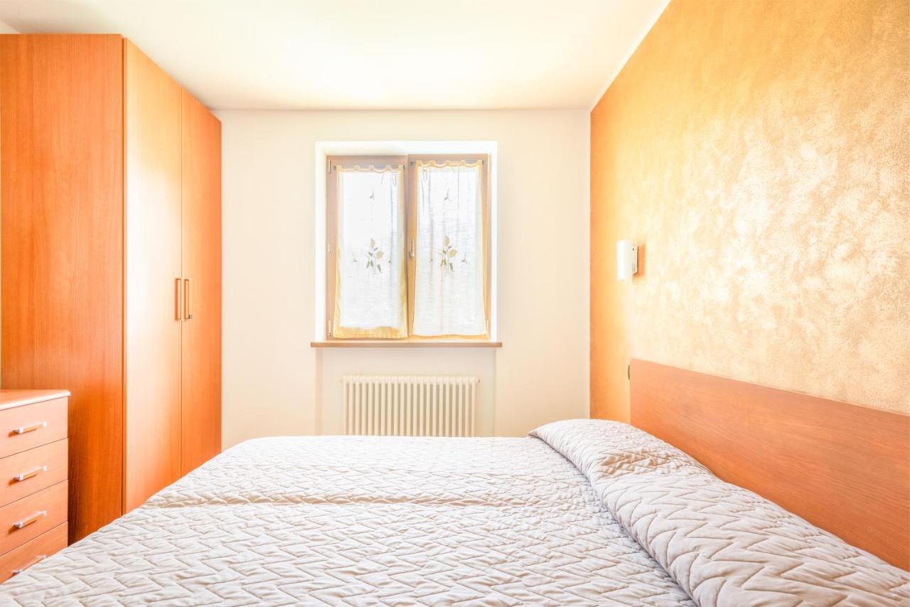 Residence Toli Pieve Di Ledro Bagian luar foto