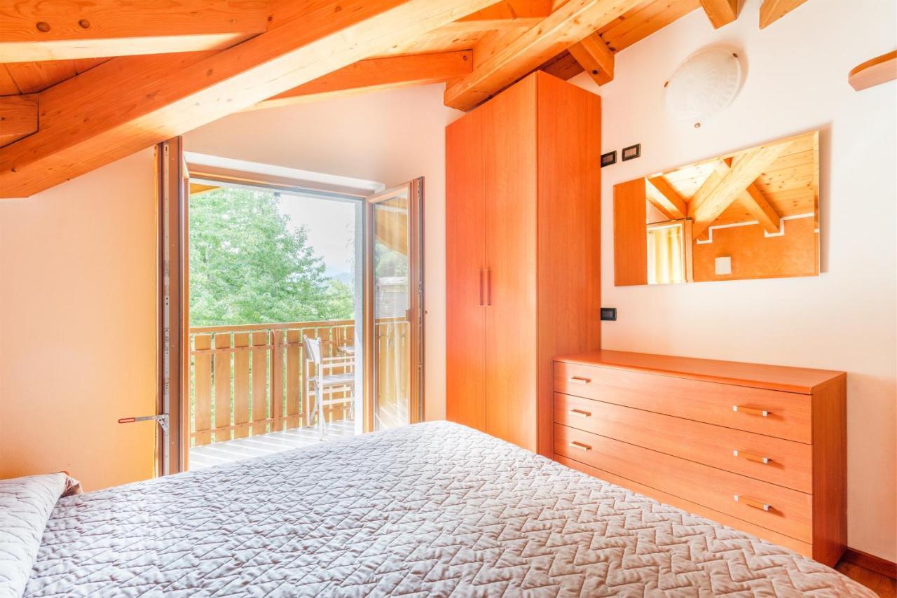 Residence Toli Pieve Di Ledro Bagian luar foto