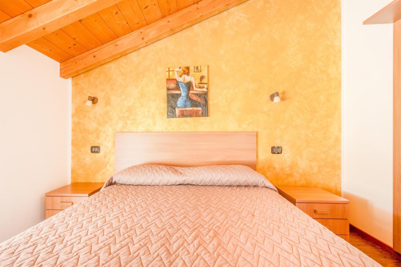 Residence Toli Pieve Di Ledro Bagian luar foto