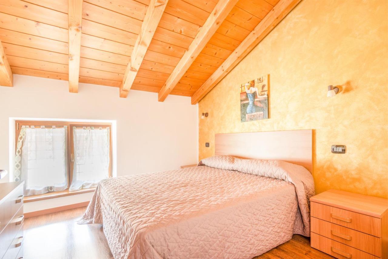 Residence Toli Pieve Di Ledro Bagian luar foto